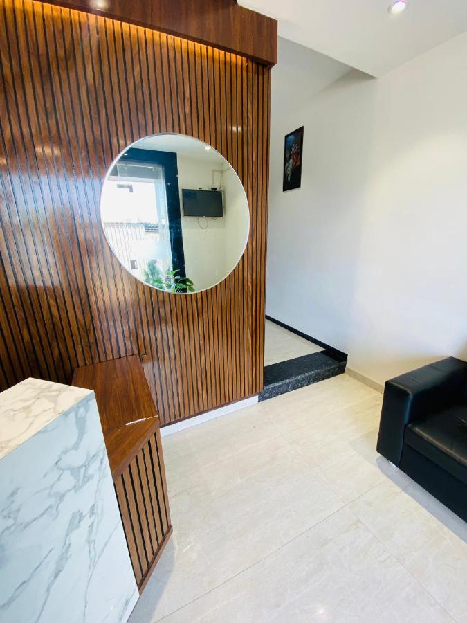 Hotel Sai Ssl Ширди Екстериор снимка